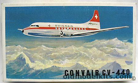 Dubena 1/230 Convair CV-440 Convairliner, 3284 plastic model kit